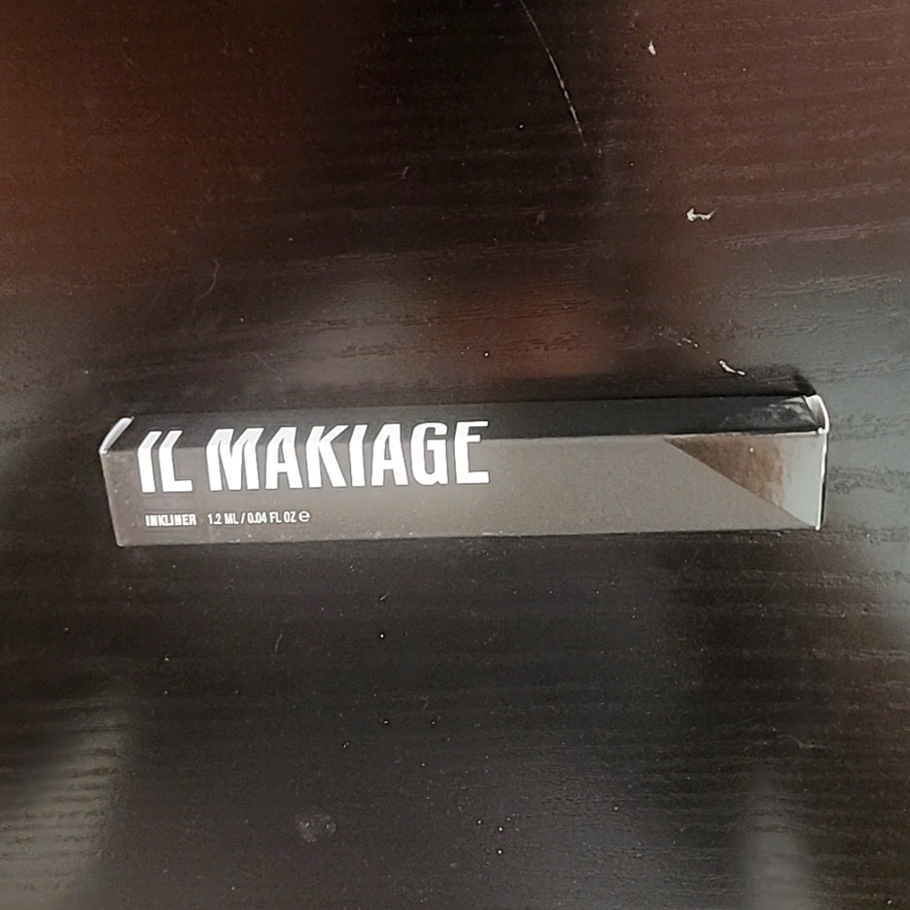 BRAND NEW IL MAKIAGE INKLINER IN BLACK